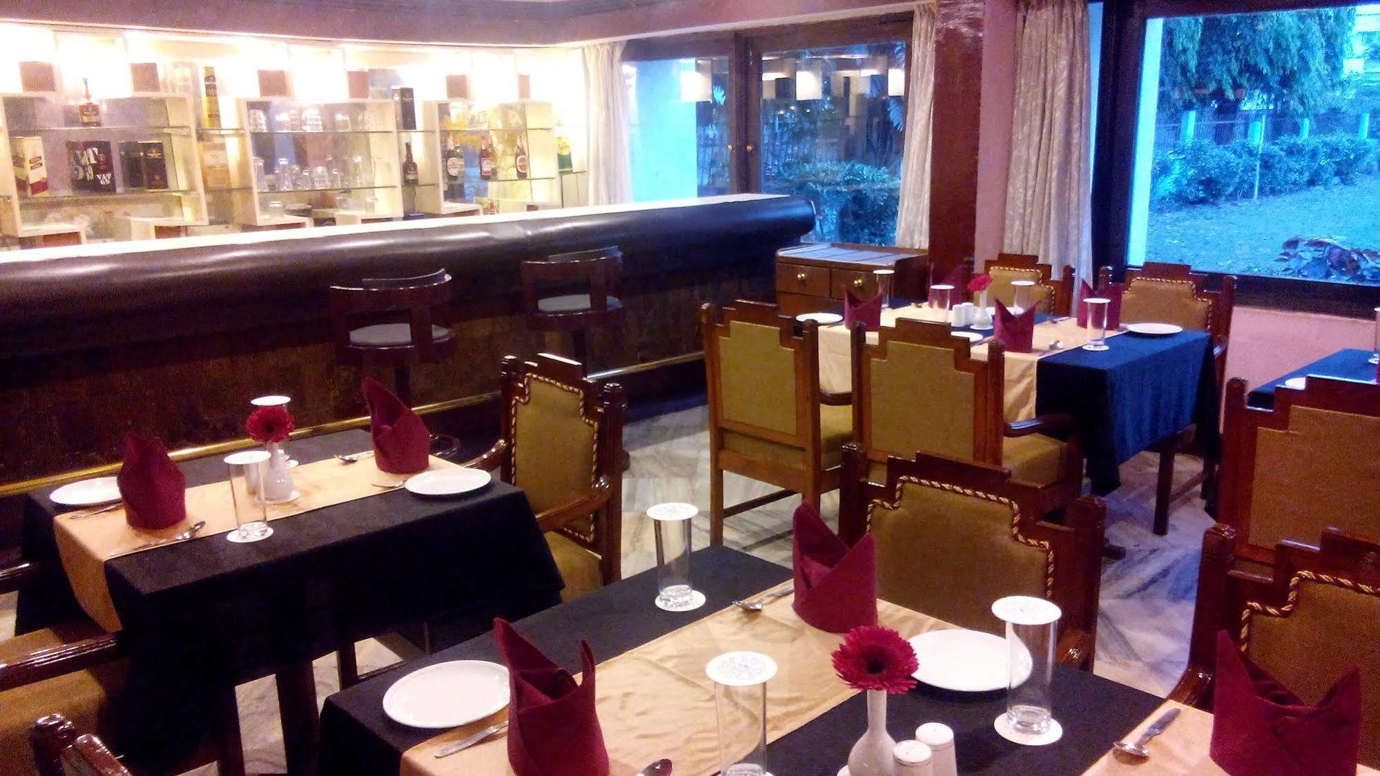 Hotel Kalinga Ashok Bhubaneswar Exterior foto